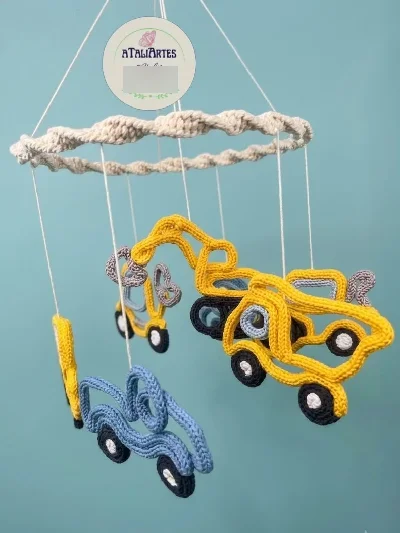 Porta Maternidade + Móbile decorativos macramê com tricotin - Artesanato e Personalizados