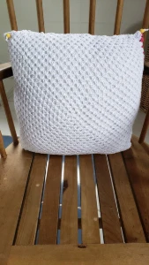 Capa de Almofada em Crochê Multicolorida - Artesanato e Personalizados