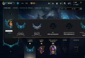 Prata 4 com 50 Champs e 10 Skins - League of Legends LOL