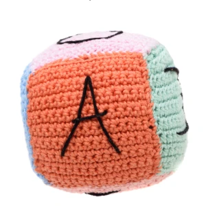 Cubo do Alfabeto em Amigurumi com Guizo - Artesanato e Personalizados