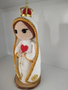 Santinha em Crochê - Nossa Senhora de Fátima - Artesanato e Personalizados