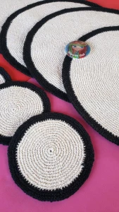 Kit Sousplat e Porta Copo em Crochê - Artesanato e Personalizados