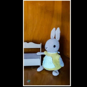 mamãe coelha popsom amigurumi