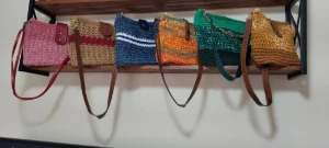 Bolsa de crochet feita a mão - Artesanato e Personalizados