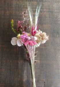 Ramo de flores desidratadas - Rosa - Artesanato e Personalizados