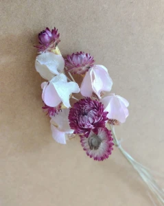 Ramo com Flores Desidratadas - Artesanato e Personalizados