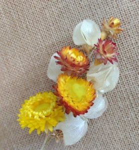 Ramo com Flores Desidratadas - Artesanato e Personalizados