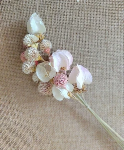 Ramo com Flores Desidratadas - Artesanato e Personalizados