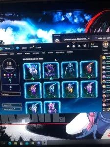 Conta goldlV LOL, de 2015,142 skins, gastei 500 reais nela. - League of Legends