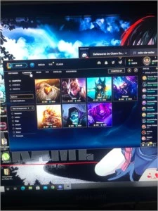 Conta goldlV LOL, de 2015,142 skins, gastei 500 reais nela. - League of Legends
