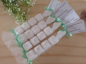 50 Unid Sab. Nome 4 Letras com Coracao e Tule - Artesanato e Personalizados