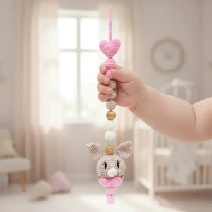 Prendedor Chupeta Coelhinho Amigurumi Artesanal Bebê Prático - Artesanato e Personalizados