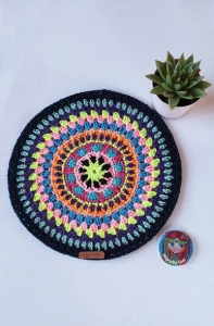 Mandala Decorativa em Crochê - Artesanato e Personalizados