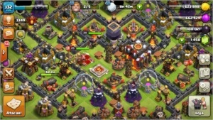 Cv10, XP 132, bem upado - Clash of Clans