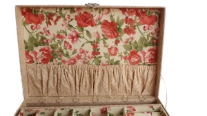Porta-Joias Extra Grande Branco e Floral - Artesanato e Personalizados