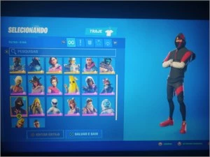 Conta fortnite skin rara Ikonik + jogos ps4 ( descrição )