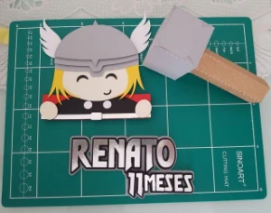 Arquivo de corte topo de bolo Thor Cute e Martelo - Serviços Digitais