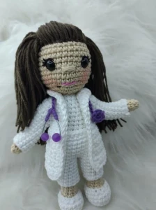 Mini boneca profissão - Médica - Artesanato e Personalizados
