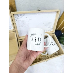 Kit Canecas ou Xícaras e Caixa MDF 24 cm - Artesanato e Personalizados