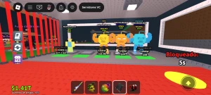 Conta upada em varios jogos do Roblox