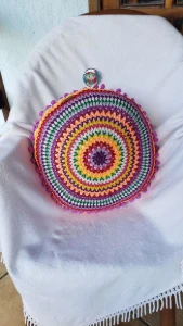 Capa de Almofada em Crochê Mandala Taj - Artesanato e Personalizados