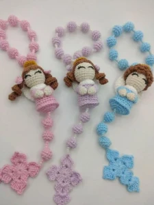 Terço de Crochê com Anjinhos - Artesanato e Personalizados