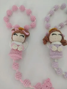 Terço de Crochê com Anjinhos - Artesanato e Personalizados