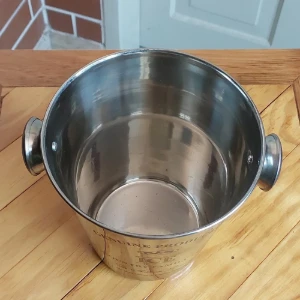 Balde de gelo em inox com capacidade de 2 litros - Artesanato e Personalizados