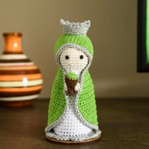 Nossa Senhora do Chimarrão em amigurumi - Artesanato e Personalizados