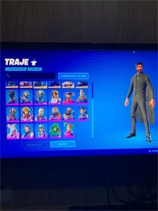 VENDO CONTA DE FORTNITE COM CEIFADOR E OUTRAS SKINS