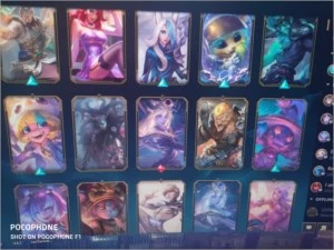 Vendo minha conta do lol com 363 skins - League of Legends
