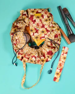 Necessaire Artesanal para Maquiagem - Artesanato e Personalizados