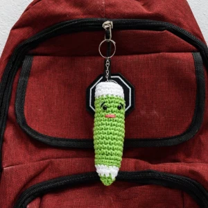 Chaveiro lápis de cor — Cor Sortida - Artesanato e Personalizados
