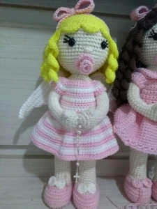 Boneca Angelis com Cachinhos - Artesanato e Personalizados