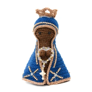 Nossa Senhora Aparecida em amigurumi - Artesanato e Personalizados