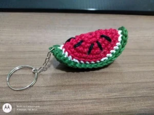 Chaveiro de Frutas em crochê - Artesanato e Personalizados