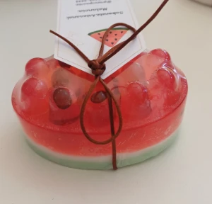 Sabonete Artesanal Melancia Massageador (120g) - Artesanato e Personalizados