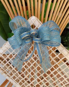 Laço de Juta (M) - Triplo Azul Bebe - Artesanato e Personalizados