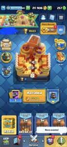 Conta clash royale (8500 trofeus)