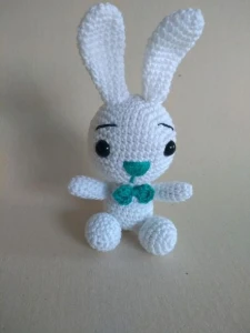 Amigurumi Coelhinho - Artesanato e Personalizados
