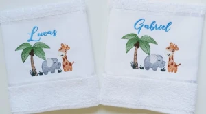 Kit com 4 Toalhas Escolares Personalizadas - Artesanato e Personalizados