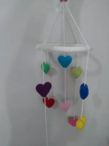Mobile de Corações em Crochê 3D - Artesanato e Personalizados