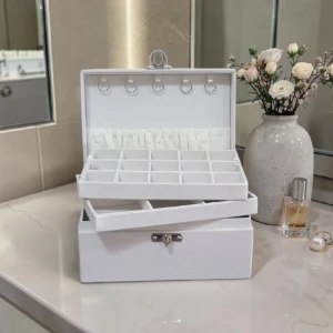 Caixa Média com 3 Andares em Suede Off White