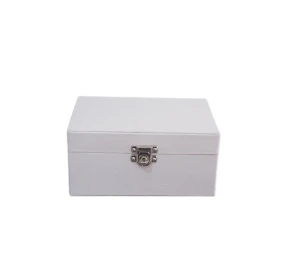 Caixa Média com 3 Andares em Suede Off White - Artesanato e Personalizados