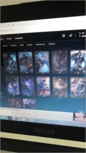 Conta lol todas as ultimates mais se 2000 gastos na conta - League of Legends