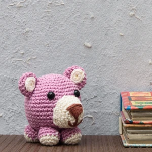 Urso bola em amigurumi - Artesanato e Personalizados