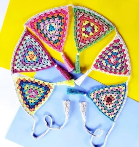 Varal de Bandeirinhas em Crochê - Artesanato e Personalizados