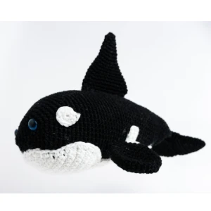 Orca em Amigurumi - Artesanato e Personalizados