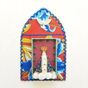 Capelinha de Chita Bordada "N. S. Aparecida" - Artesanato e Personalizados