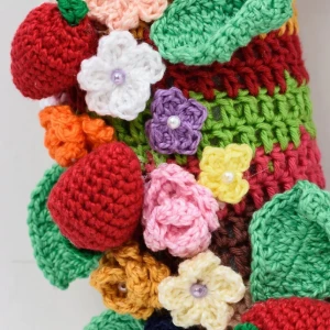 Guirlanda de flores em amigurumi - Artesanato e Personalizados
